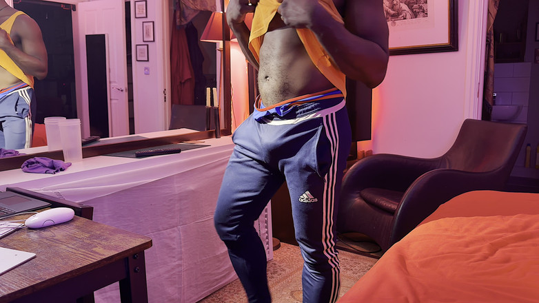 MrMagicDevil: Zobacz, Jak Jestem W Domu, Mając Czas Na Mnie