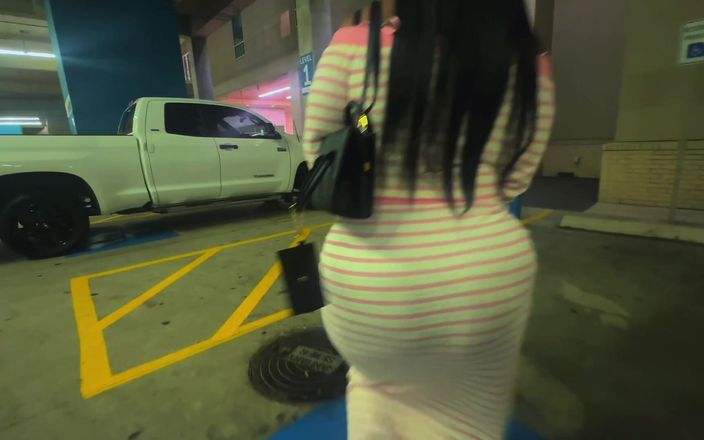 Exclusive Dirty Diana: Parcheggio