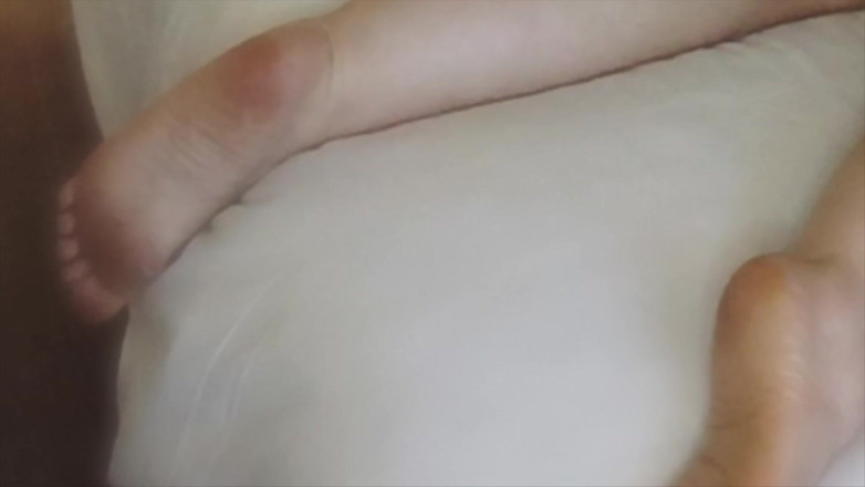 Daddykane: Hot Blonde MILF Feet Play