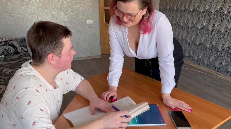 Katybigcherry: MILF Teacher Show How to Fuck