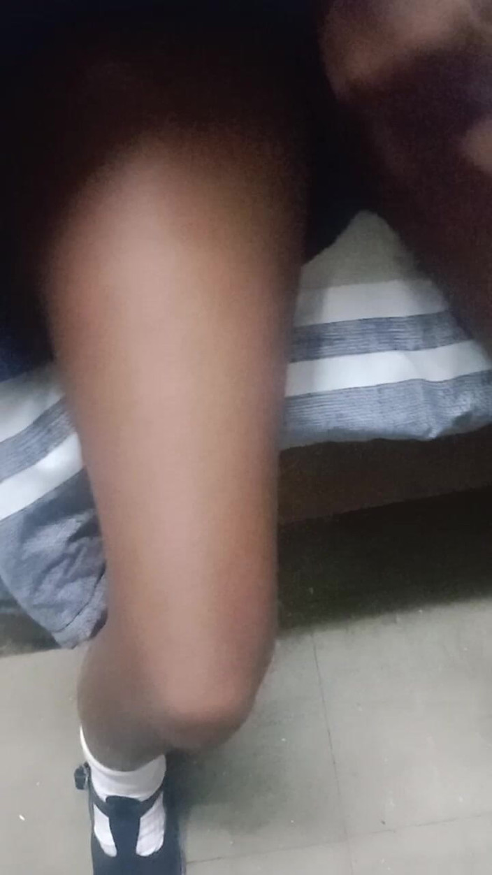 hothouse18xxx: 18-jarig Vergin-meisje vingert poesje en zuig je pik