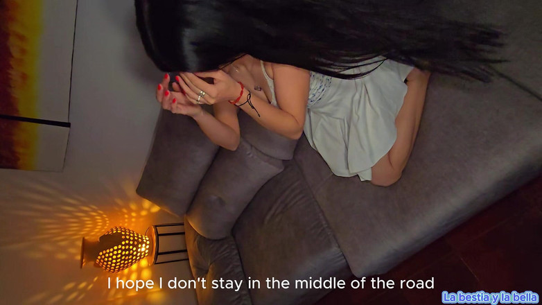 Labestiaylabella: 热辣的模特和她的邻居玩重口味性爱并做爱