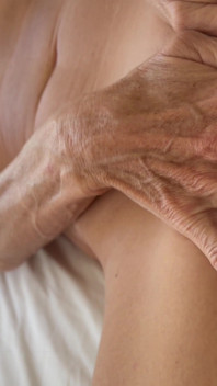 Cumming with Just One Finger From Her Pussy to Ass.