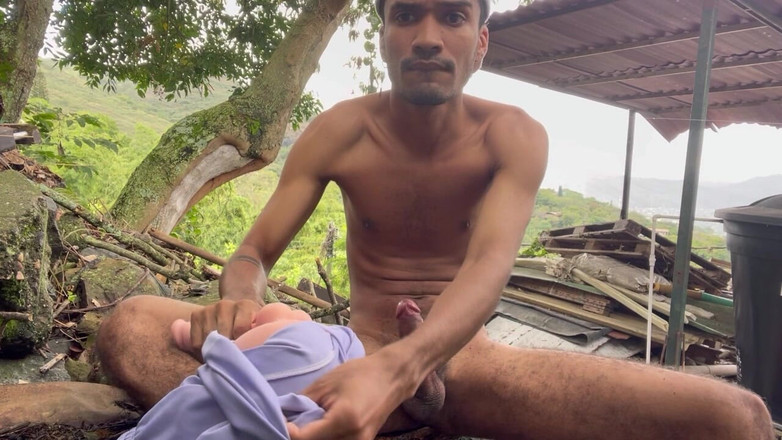 vergar4_daviid: 在一个废弃的房子后面用我的成人玩具做爱