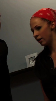 Gianna Michaels Takes a Classy Guy’s Cock and Gets Covered in Cum