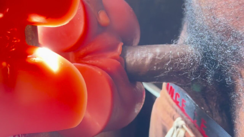 Bangcum8: Đĩ đút sâu vào họng