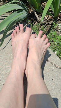 Bright Bulging Veins Fit for a Vampire