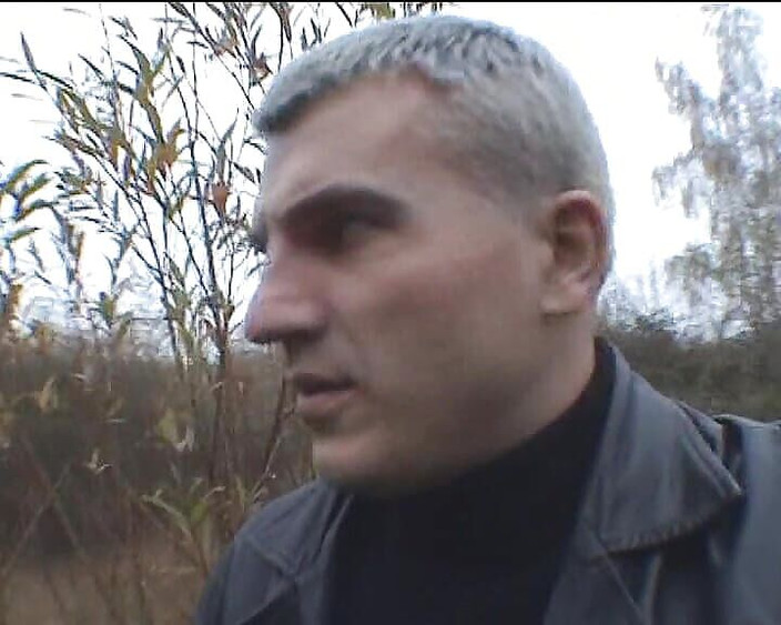 Videos Francaises: Geile französische schlampe mit kleinen möpsen bekommt ihren mund gefüllt