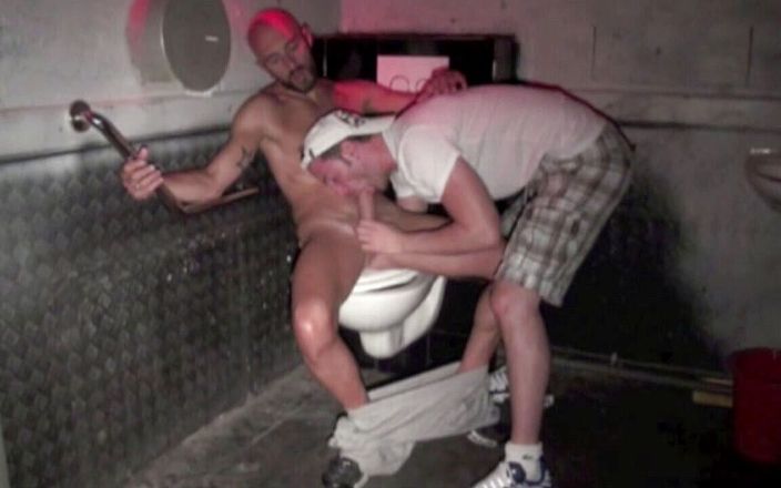 Sneaker Sex Kinky: Straight humiliation in public toilet