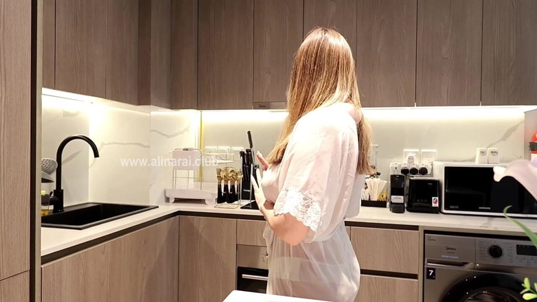 Alina Rai: La migliore amica della mia mamma sta tradendo suo marito......