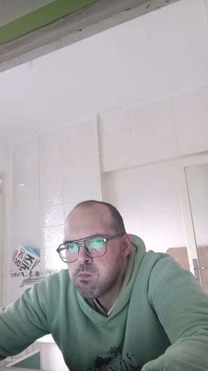 ANGELICALOVER: Çiş pornosu işiyor altın duş kadın çiş ıslatıyor fetiş videoları idrar amatör çiş...