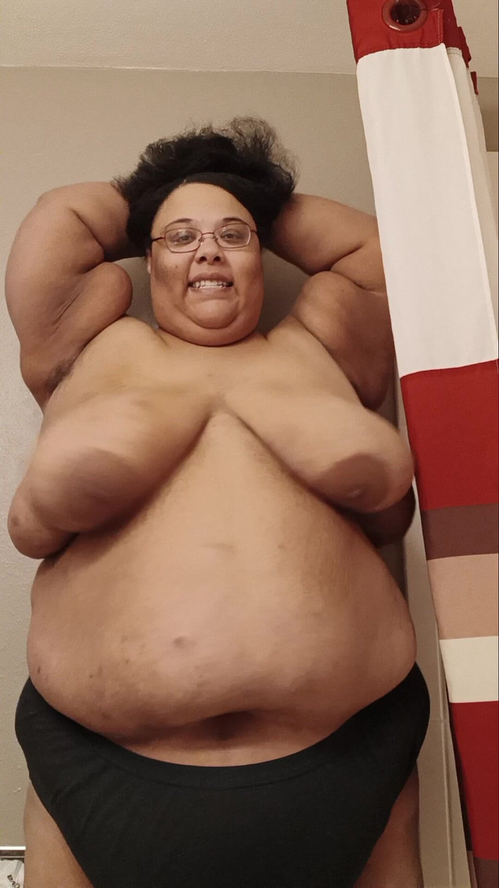 Jessica pigslut: Toket besarku gondal-gandul