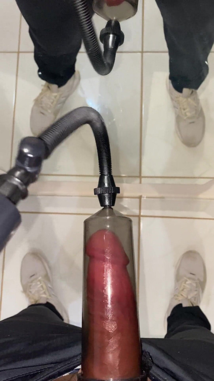 Greedy truck: Penispumpe hinterlässt einen großen dicken schwanz