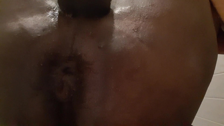 Truestarr: Close up of Loosing Virginity, Painful but Enjoyable