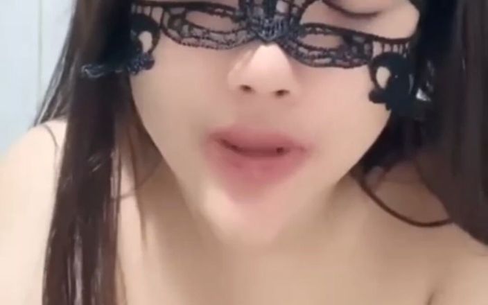 Jilbab69: Orgazm için mastürbasyon