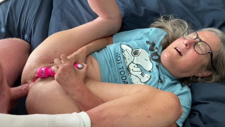 Squirting Senior: Hızlı göt sikişi olgun çift