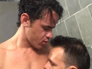 Gays Case: Mike charles si cowok super semok lagi asik dientot anal...