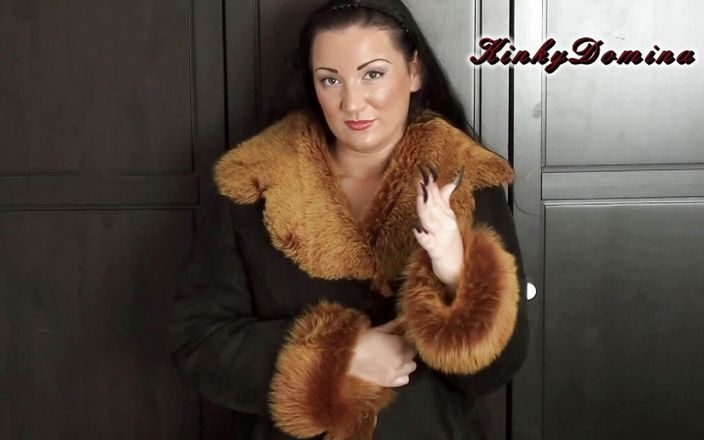 Kinky Domina Christine queen of nails: Goddess in fur wants you to masturbate