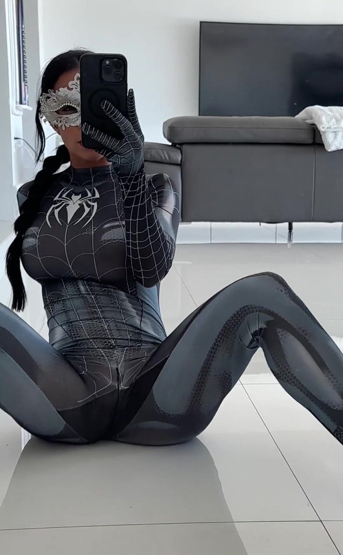 Miss Lexa: Spinnenmädchen, das ich auch in dieser gefickt wurde ... und du...