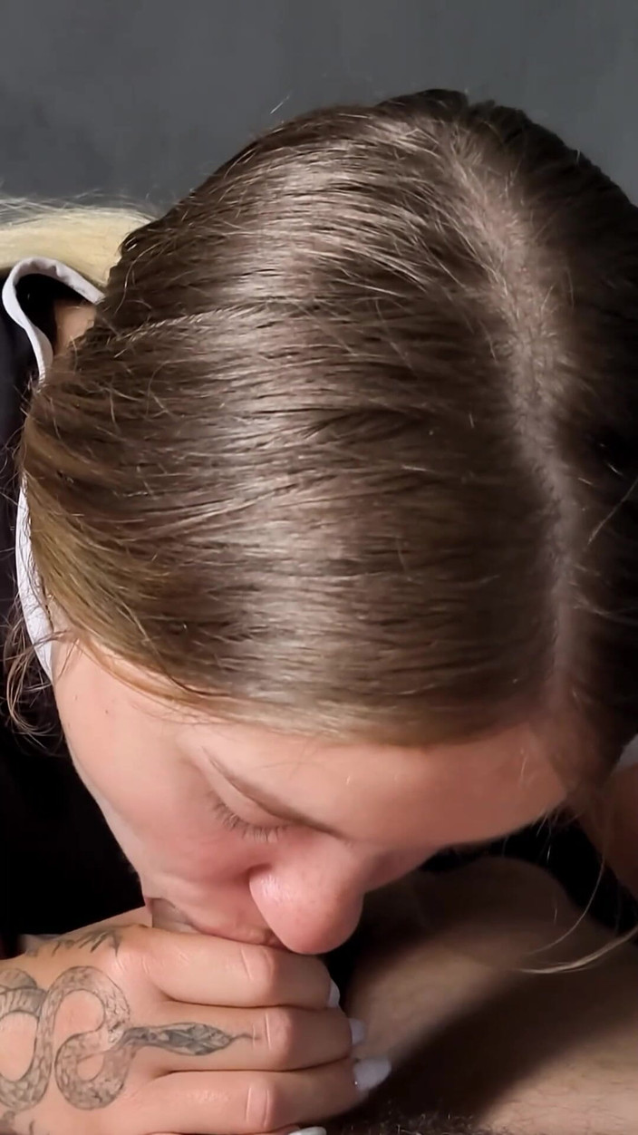 xKeryB: 让我射精，然后随时随地操我，一对真实情侣的自拍色情内容