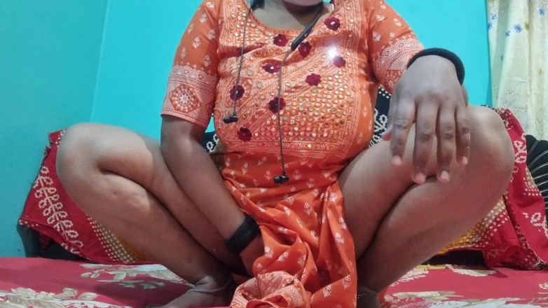 NilaRani693: Weiche solo-momente