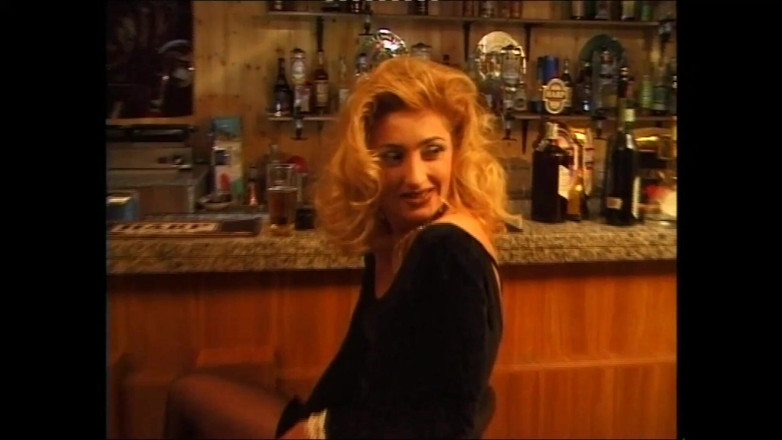 OLD Sinner: MILF panas yang indah dengan pepek berbulu dikongkek dan pancutan...