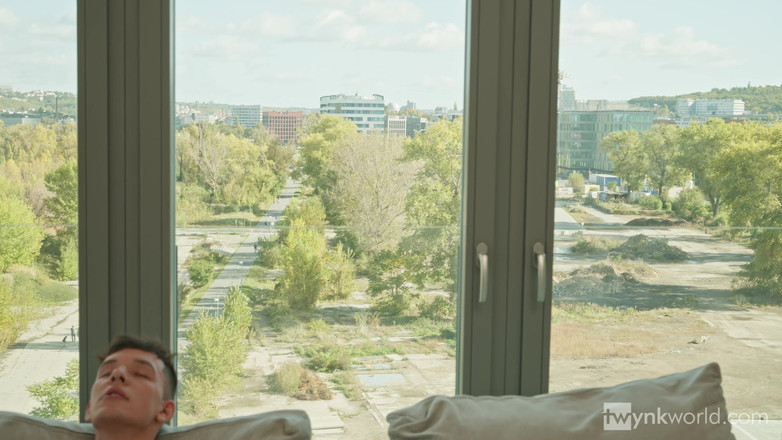 Twynk World: 흑형 대물 에 따먹히는 거유녀