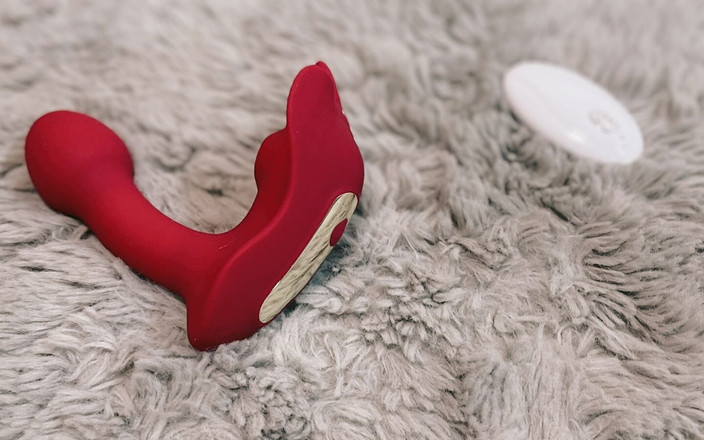 ushirosugatanomiki: Gli anelli sui capezzoli sono troppo sensibili quindi ha fallito...