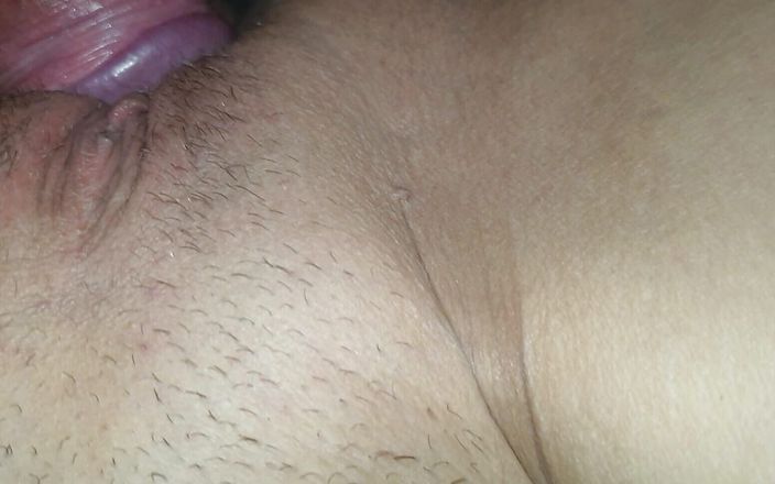 Dick and pussy: Fucking my girlfriend and cum inside her