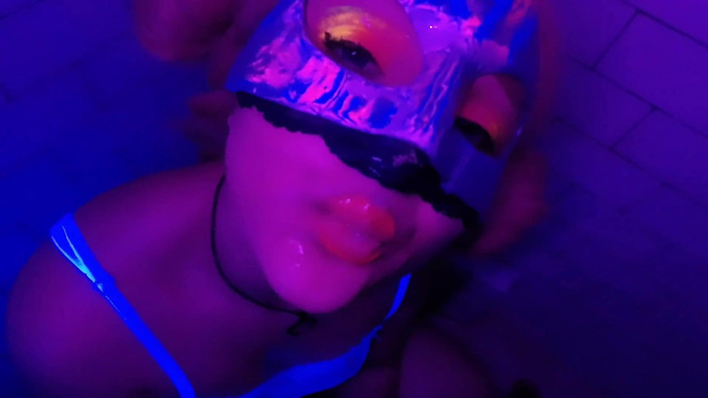 Enit Mag: Huge Piss Into Mouth Ever - 3 Min Peeing and Cumshot