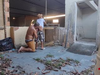 LeoOgro: 내 자지를 빨고 빨아