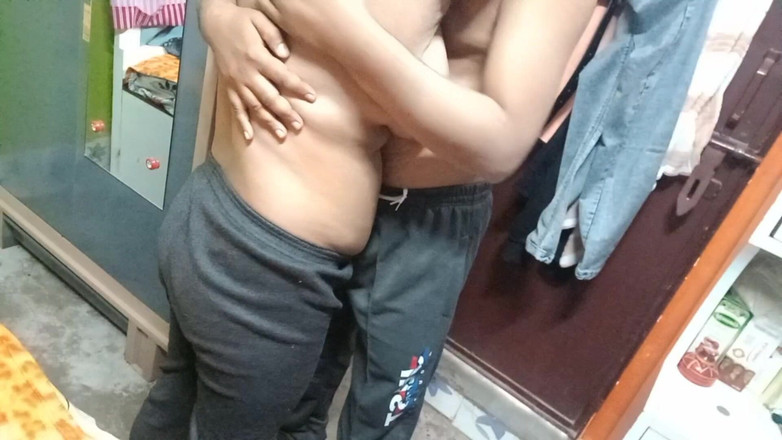 Manjushukla: Muy hermosa y sexy figura de niña india.