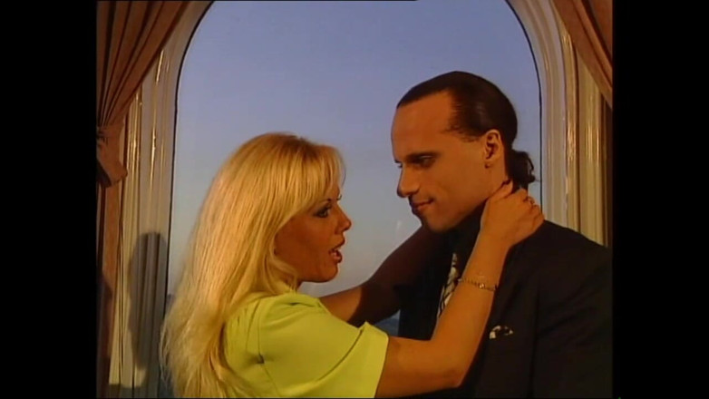 MMV films - The Original: Vackra panttrar och monster svarta kukar, heta MILFs rövknullad av...