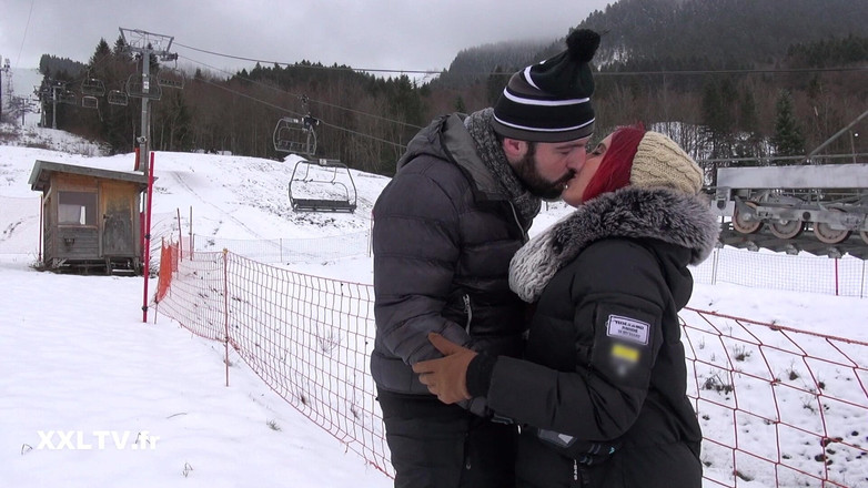 XXLTVFR: Sexo anal em um chalé com Ania Kinski