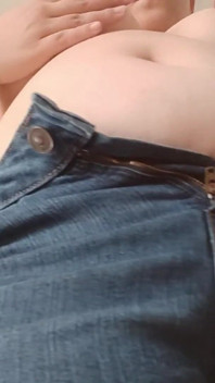 Big Natural Tits Chubby Girl Farting Above You in Jeans