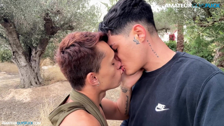 Amateur Guys Fuck: Agf sahada arkadaşımla eğleniyorum. Bizi yakalayacaklar mı?