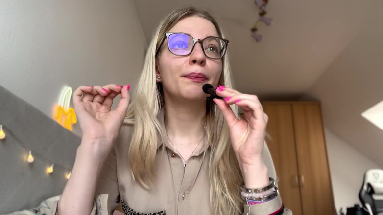 Goddess_Bella_Rae: Am I Degenerating Men? Femdom