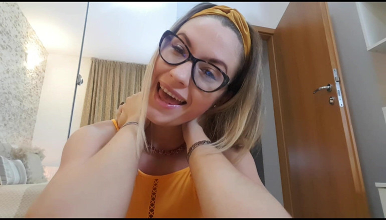 Erotic Tanya: Girl Lifting Skirt with Farts
