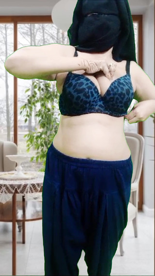 TestyFoundation: Árabe orgasmo en hijab - caliente dulce goteando el coño de...