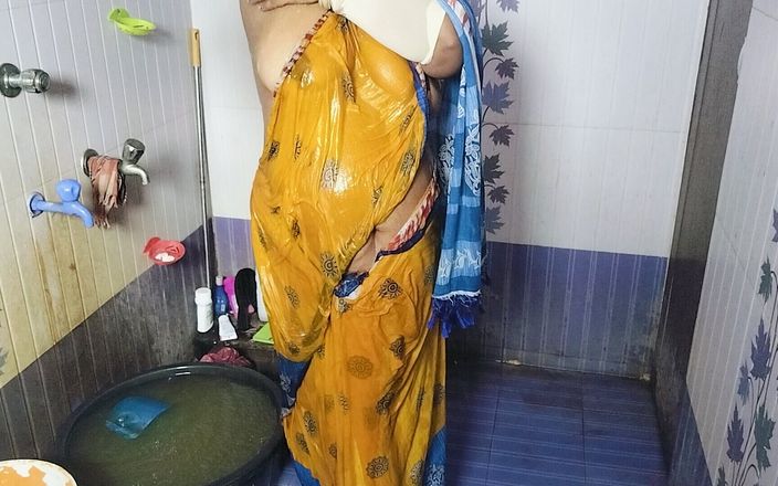 Hot bhabi: Desi Anuty Ki Sexy Shower Time