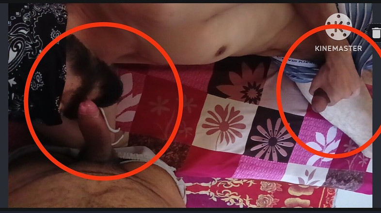 Desi__Panda: Nachytal jsem svého spolubydlícího při masturbaci poté, co mi vykouřil...