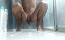 Arg B dick: Would you like to Cum on my Feet Bath them...