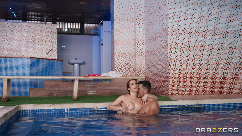BRAZZERS: La traviesa Audrey Reid rompe todas las reglas para una...