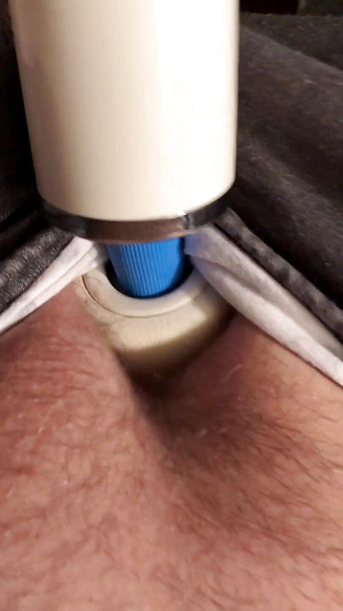 Bad Girl Inc: 日立製作所で家で楽しい時間を過ごす