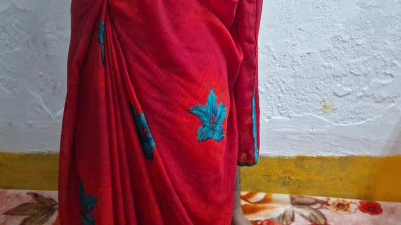 Busty Banuu: Zrzavá saree švagrová šuká