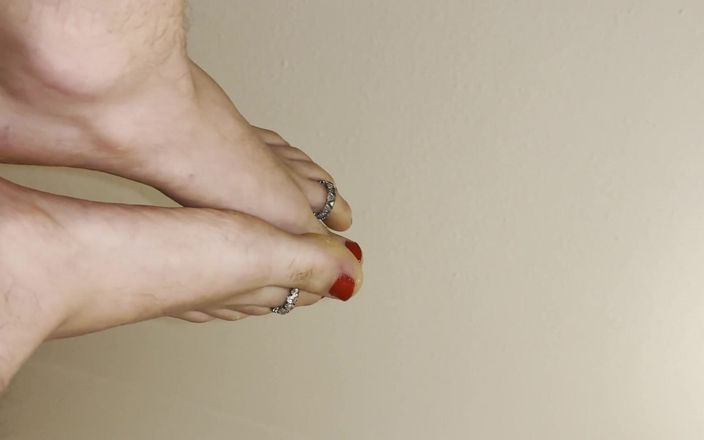 Nail Fetish Babe: Who Wants to Cum on My Pretty Red Toe Nails...