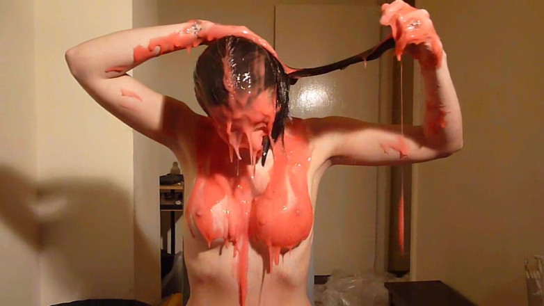 Gunked up girls: Jess joga 21 Up