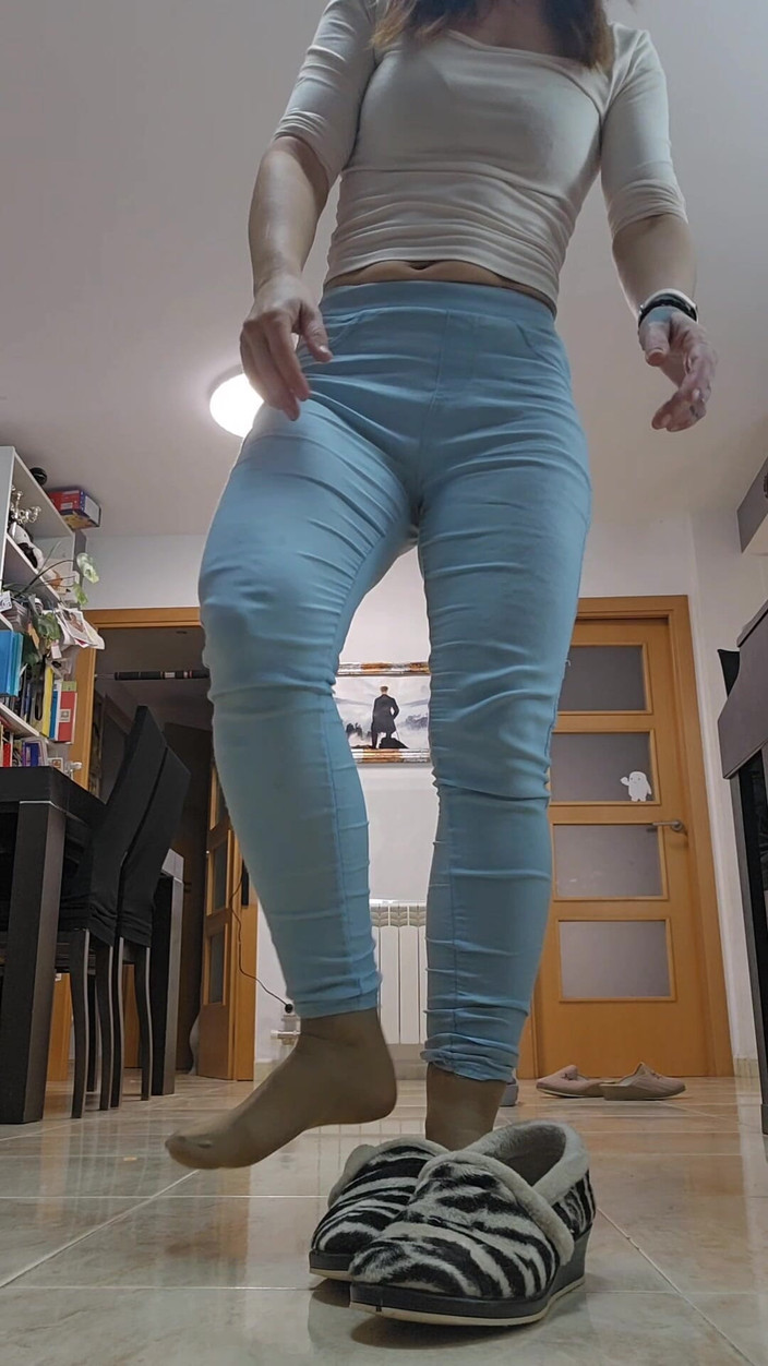 dafnedenoch: Ich bemühe mich selbst, ich unterrichte und masturbiere Latein