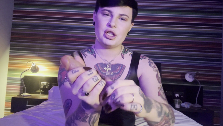 mothplayboy: 摧残你的球