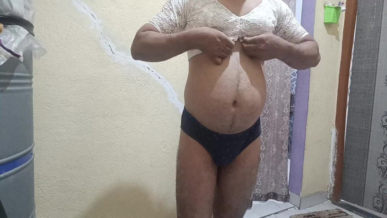 LovedSunsine1990: 我妻子的乳房开始变大，这真是太棒了